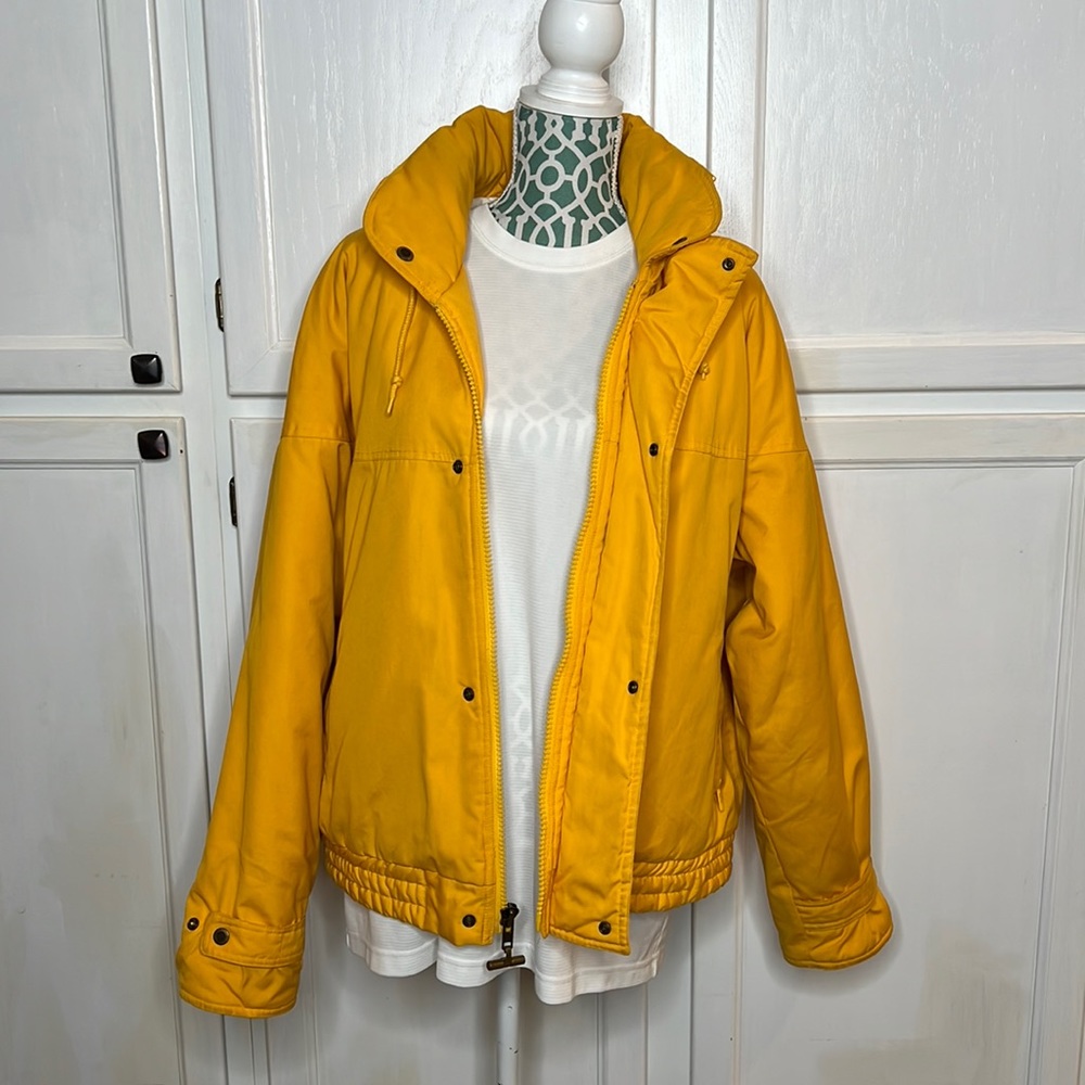 Vintage MIGHTY-MAC jacket w/hood in school bus yellow Sz. 42 unisex T-Bar Zipper